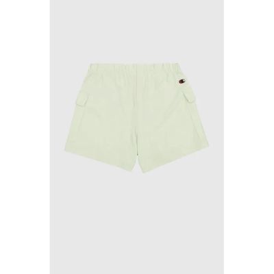 Shorts in grün