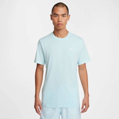 Nike M Nsw Club Tee - glacier blue in 476 glacier blue