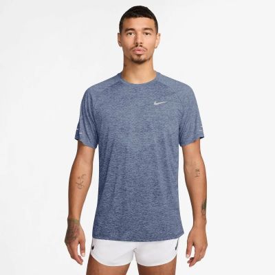 Herren Sweatshirt M NK DFADV STRIDE SS TOP in grau
