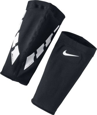 Nike Guard Lock Elite Football Sleeve in schwarz